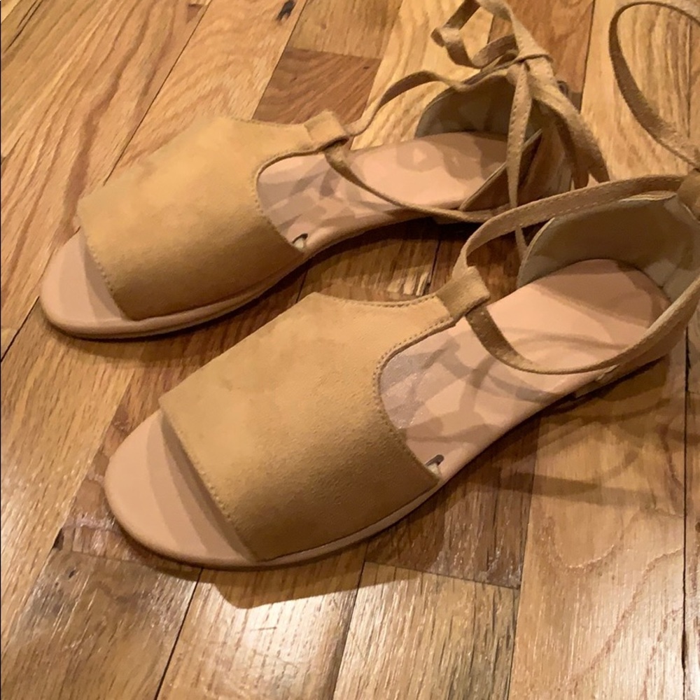 Essex Glam flat strappy sandals size 38